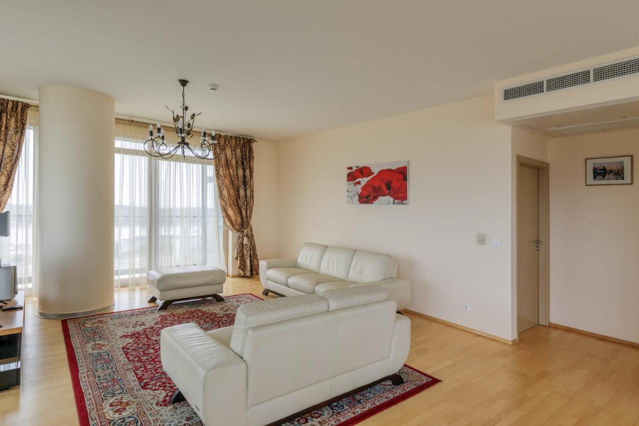 Sea View Apartment On 19Th Floor Klaipėda Kültér fotó